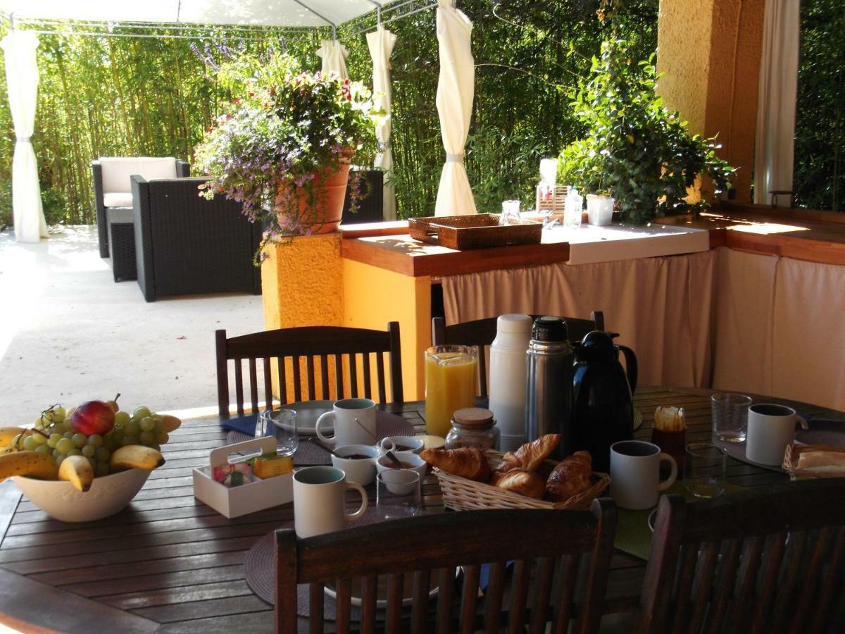 Les 3 Saisons Bed and Breakfast Cucuron Exteriör bild