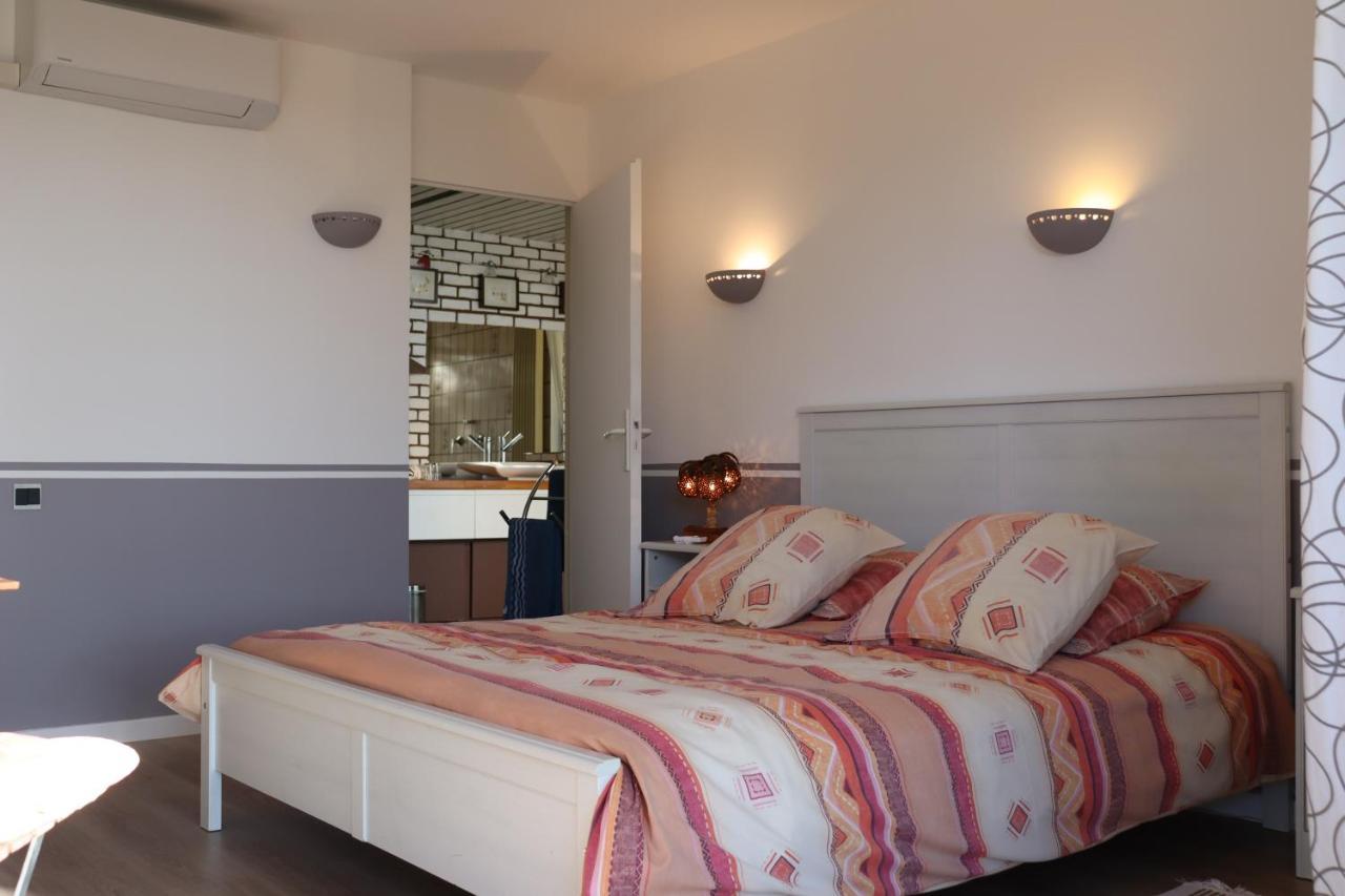 Les 3 Saisons Bed and Breakfast Cucuron Exteriör bild