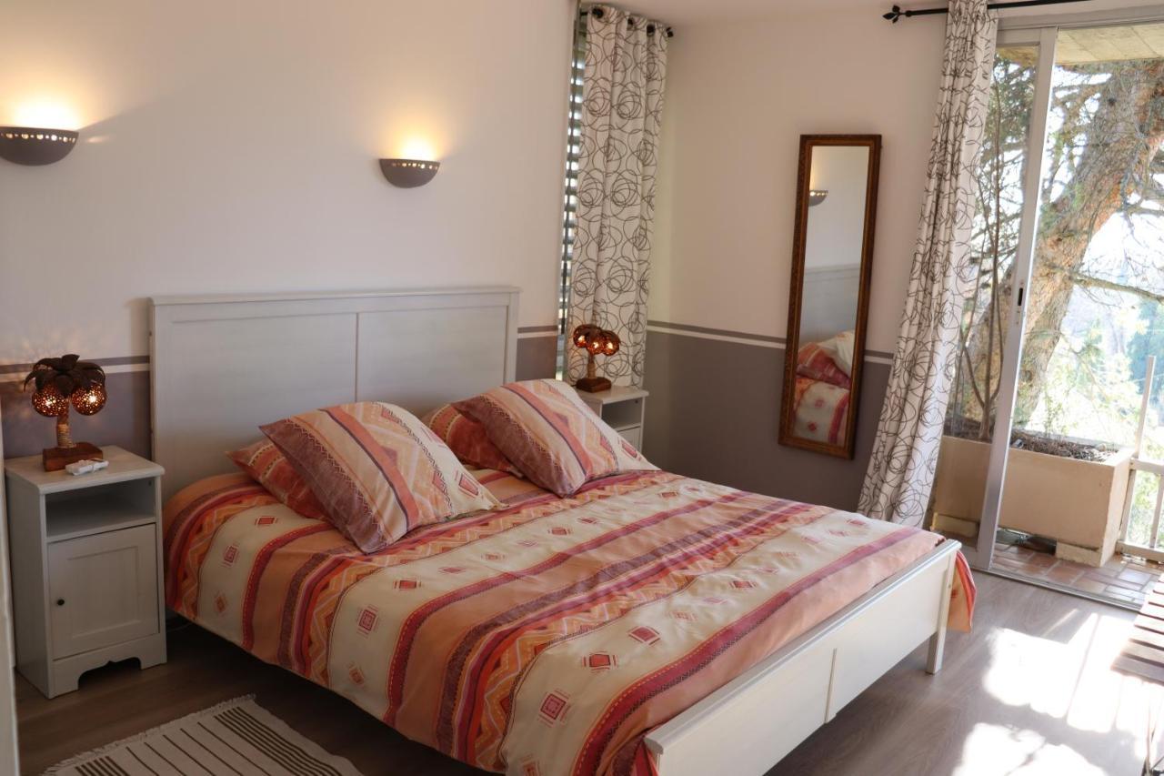 Les 3 Saisons Bed and Breakfast Cucuron Exteriör bild